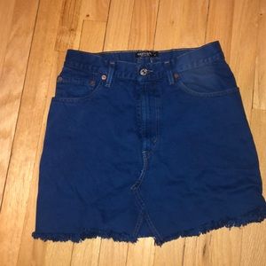 NEW WITH TAGS BLUE DENIM SKIRT